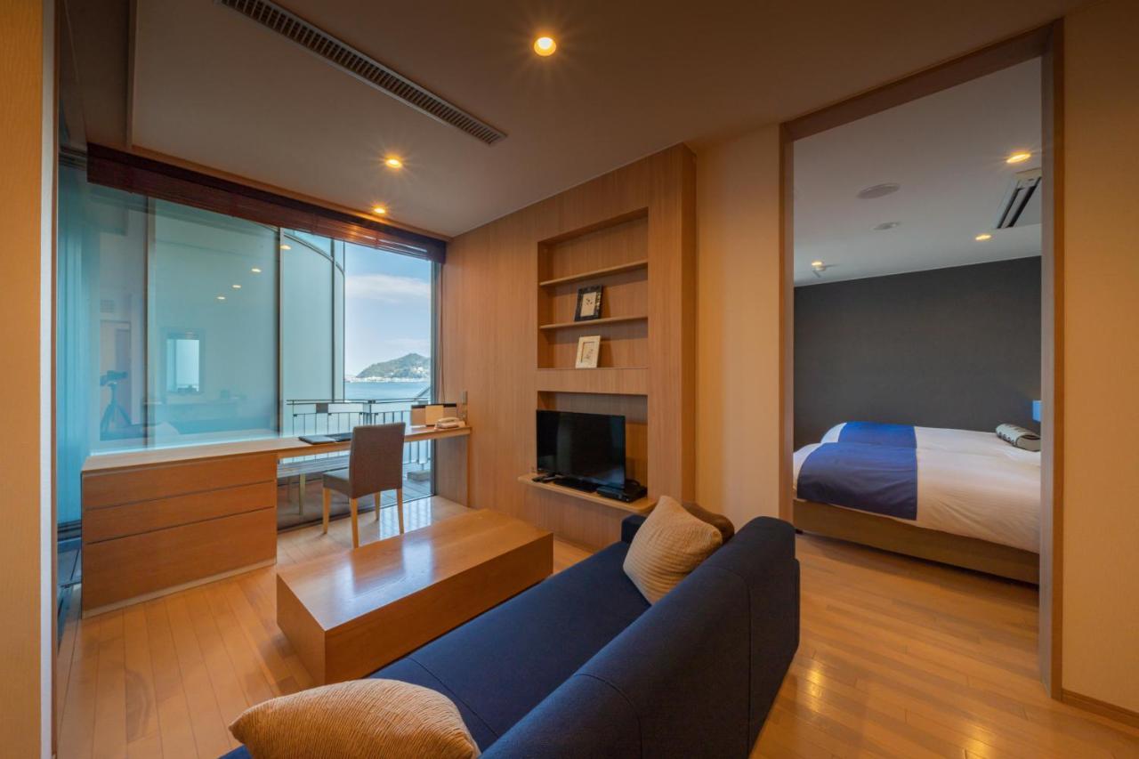 Auberge Fontaine Bleau Atami Atami  Exteriör bild